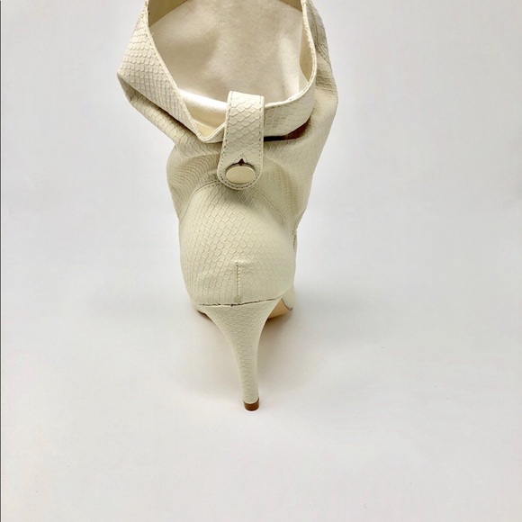 Cream Slouch Ankle Bootie - Picture 4 of 4